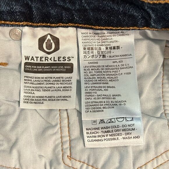 Levi’s Premium 501 ORIGINAL FIT HIGH RISE WOMEN'S SHORTS - Picture 10 of 14